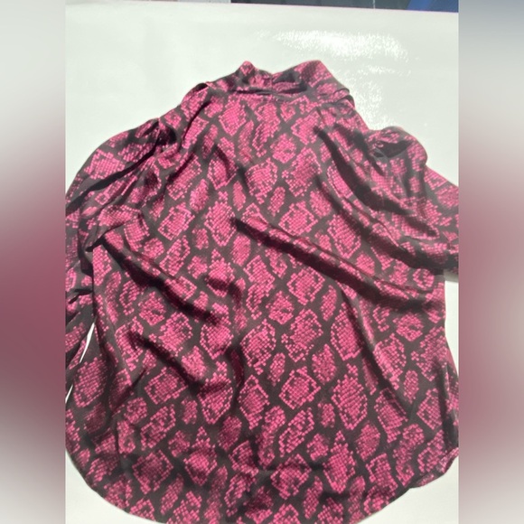 NEW Plus 2X Michael Kors Fuchsia Snake Prnt Satin‎ V Neck Long Sleeve Top $110 - Picture 7 of 8